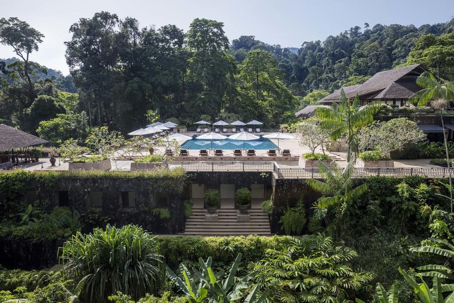 Бассейн и тропический сад The Datai Langkawi